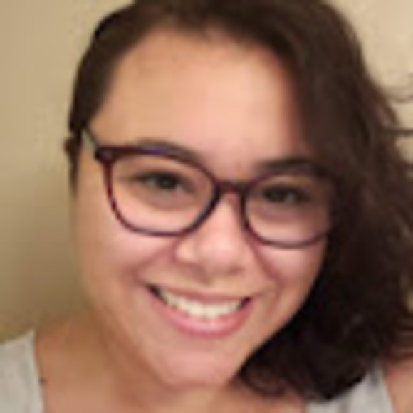 Meet your Posher, Leah - Picture 1 of 1